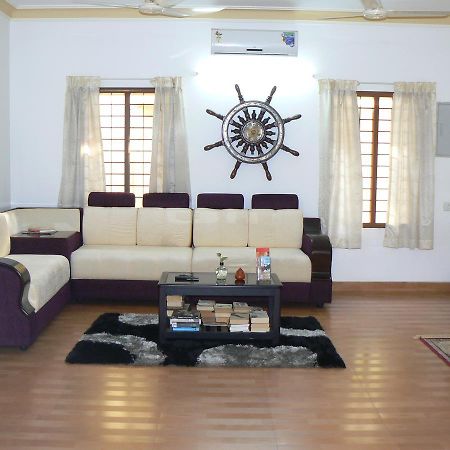 Aroma Home Stay Kochi Buitenkant foto