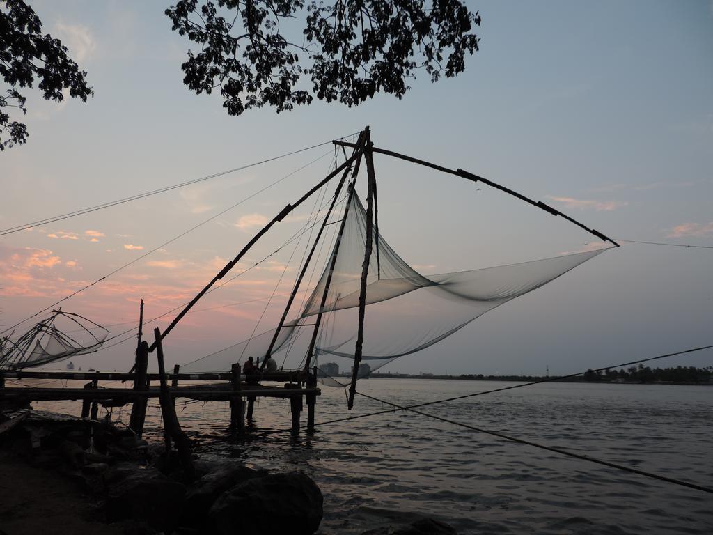 Aroma Home Stay Kochi Buitenkant foto