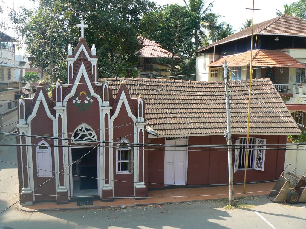 Aroma Home Stay Kochi Buitenkant foto